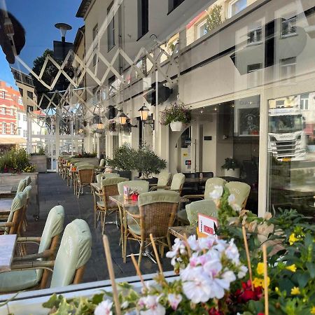 Hotel Restaurant La Piazza 팔켄뷔르흐안더횔 외부 사진