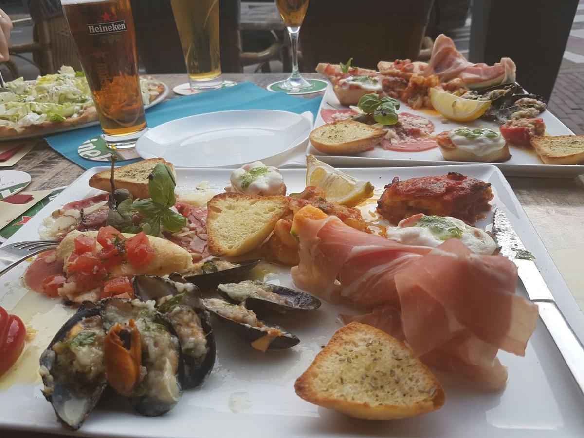 Hotel Restaurant La Piazza 팔켄뷔르흐안더횔 외부 사진